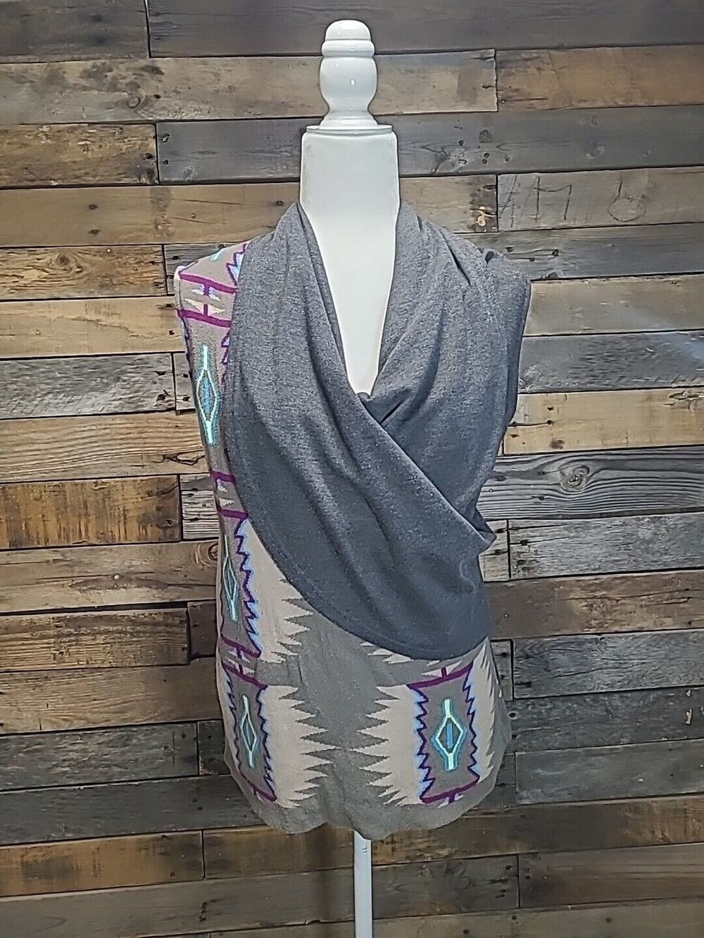 Aztec Sleeveless Wrap Top Missy Robertson by Southern Fashion House Large